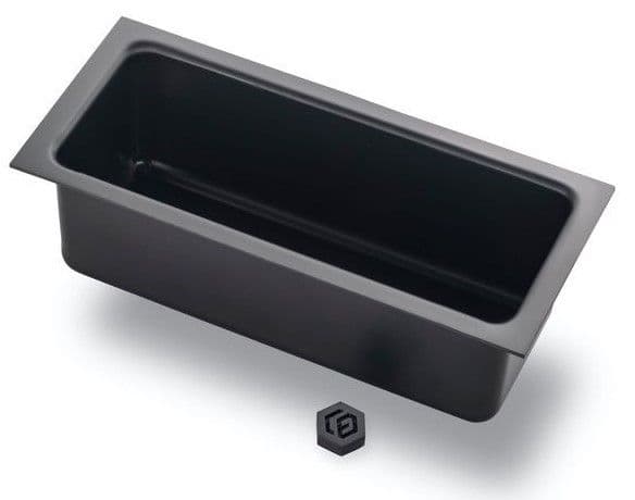 Schwarzer Kunststoffbehälter